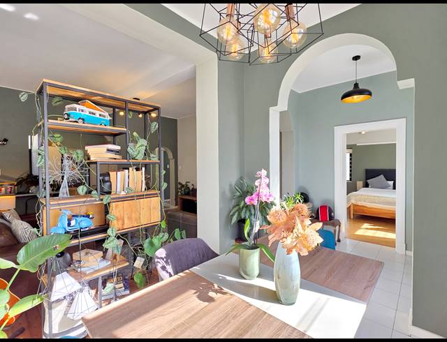 3 BEDROOM APARTMENT FOR SALE IN BANTRY BAY